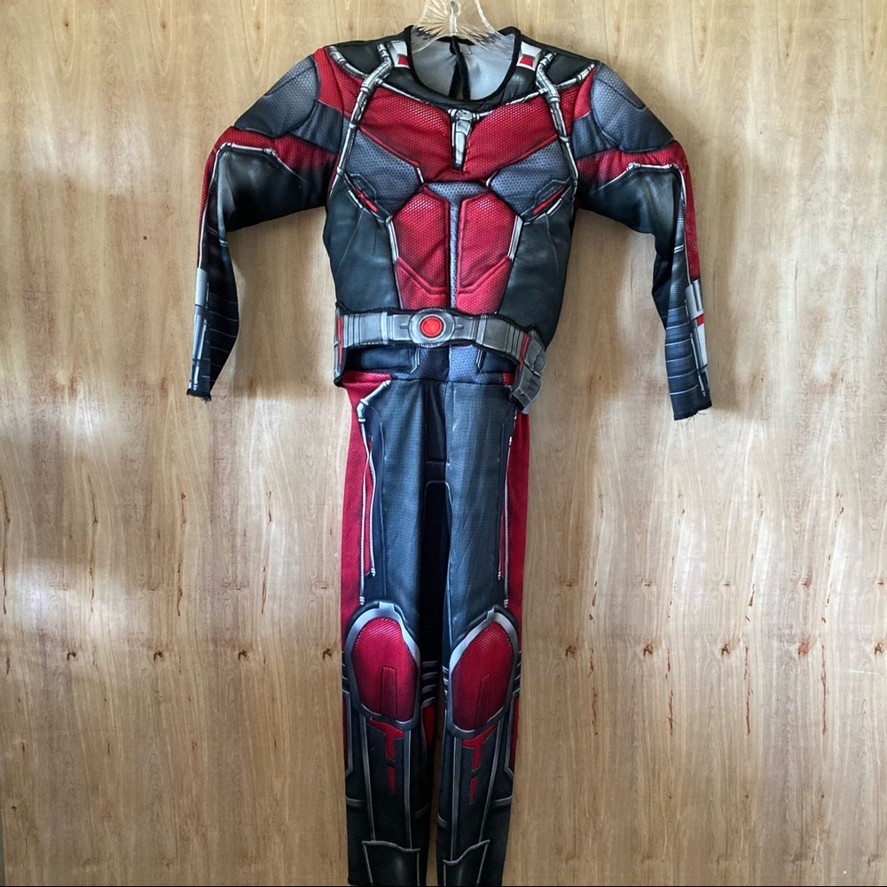 Kids Ant Man costume. Medium. Marvel. Rubies. Ant Man and the Wasp. Scott Lang